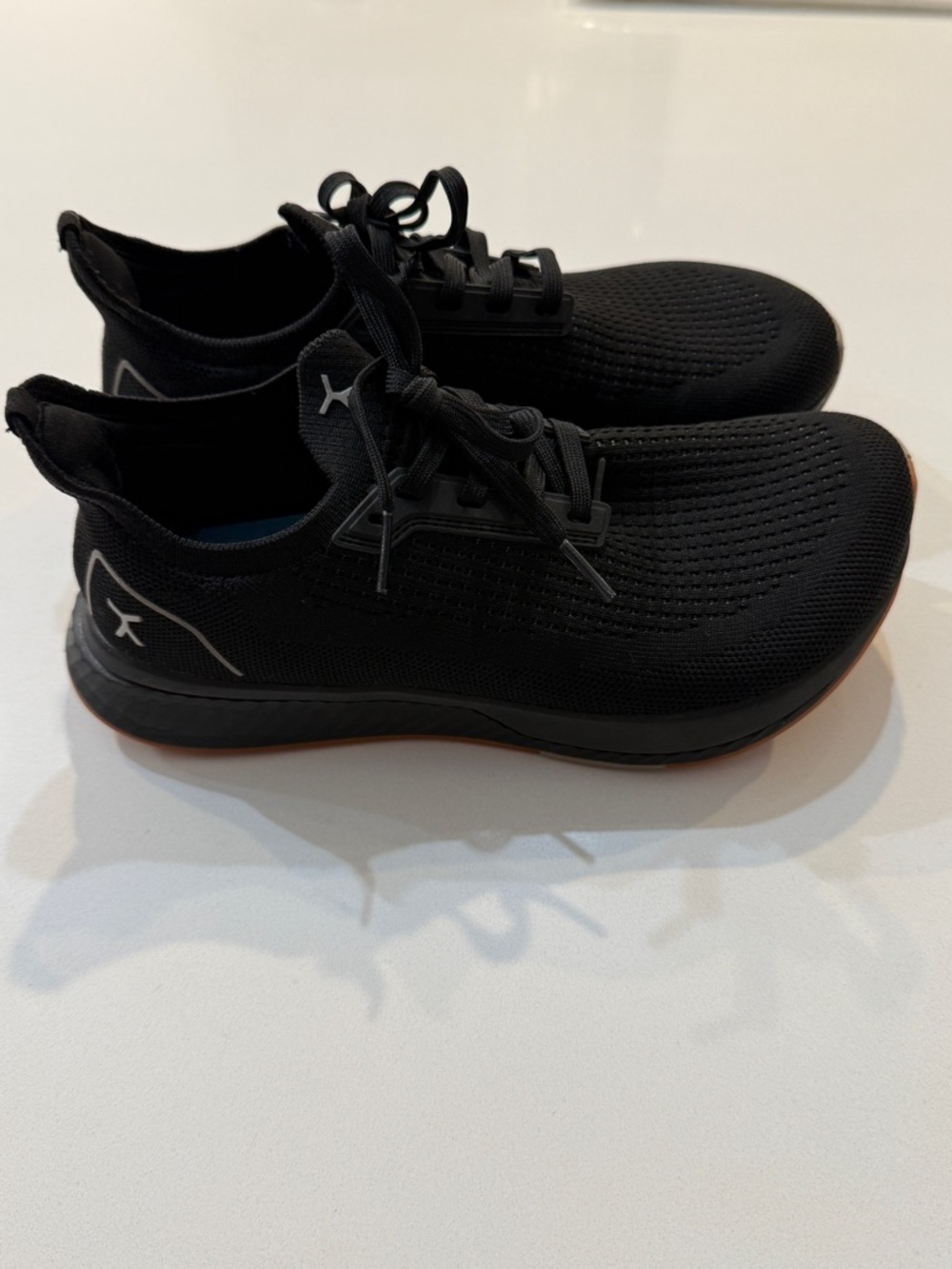 Flux Footwear Adapt Runner Black Barefoot Shoes Womens Size 7